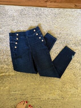 Guess Women's High-Rise Dark Blue Button-Accent Jeans